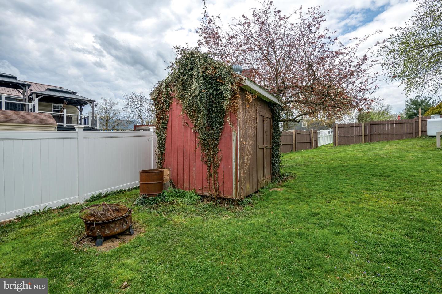 202 Fairfax Property Photo 39