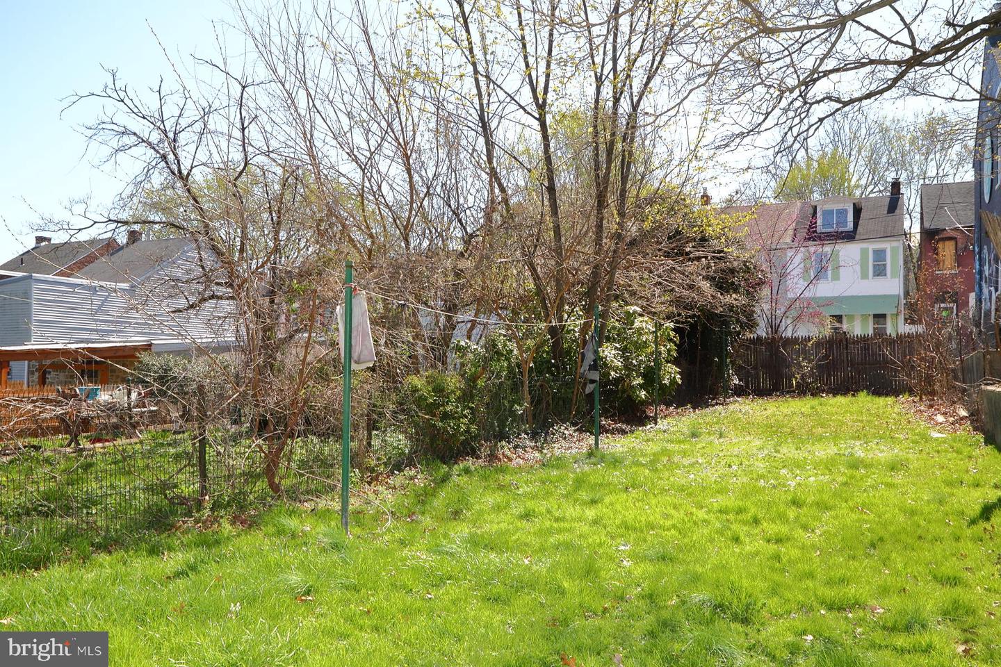 666 Saint Joseph St Property Photo 4