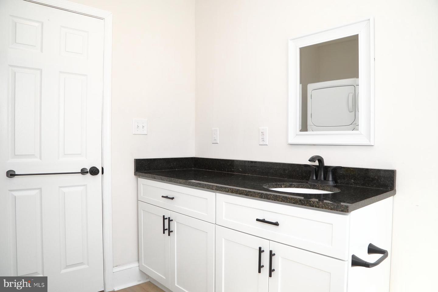 666 Saint Joseph St Property Photo 10