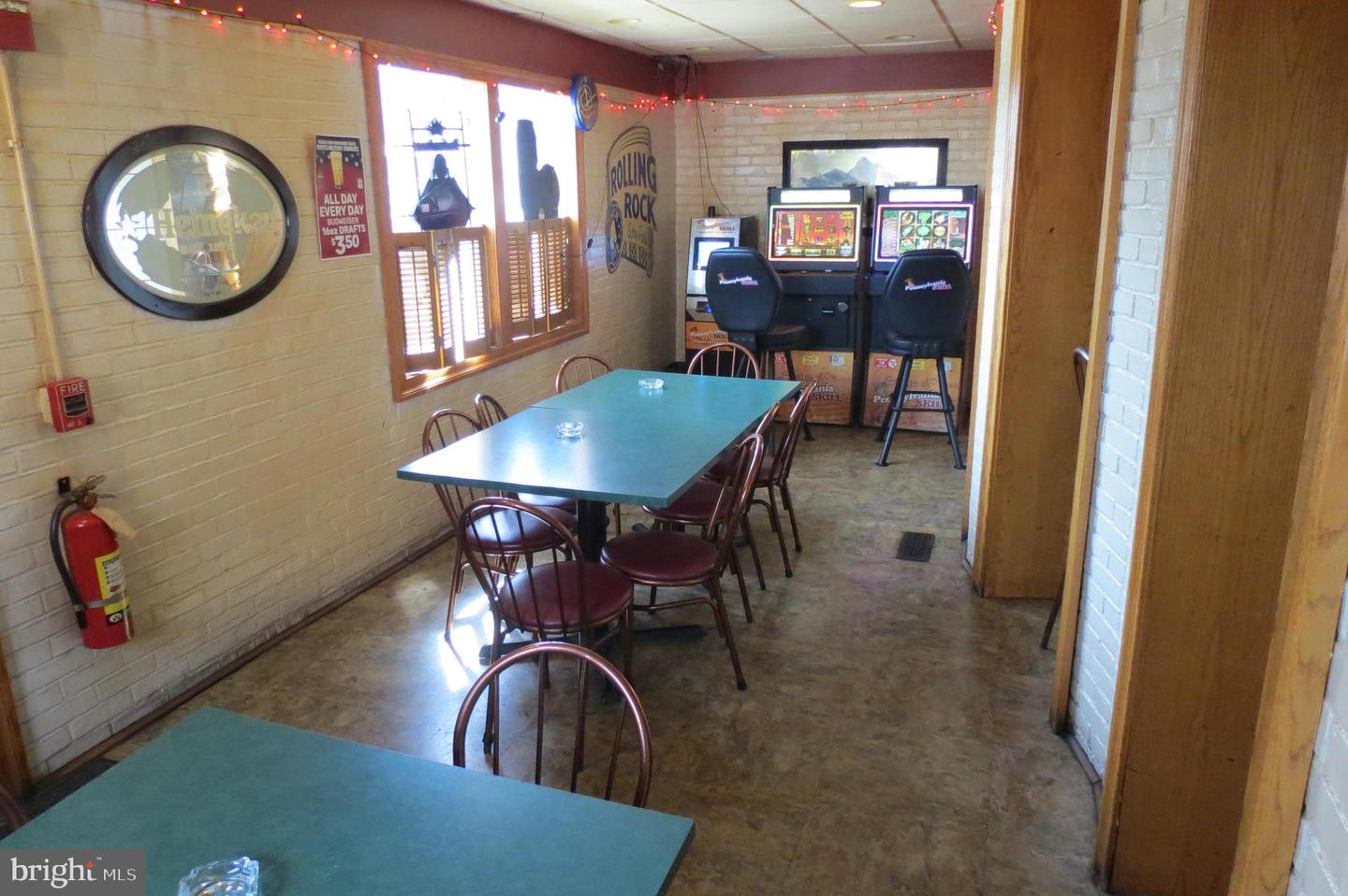 1002 N Duke St Property Photo 6