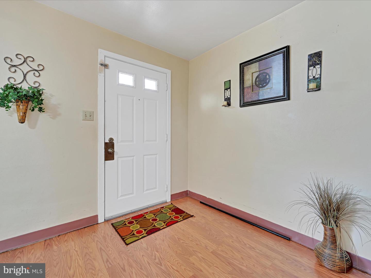 322 S Reservoir St Property Photo 4