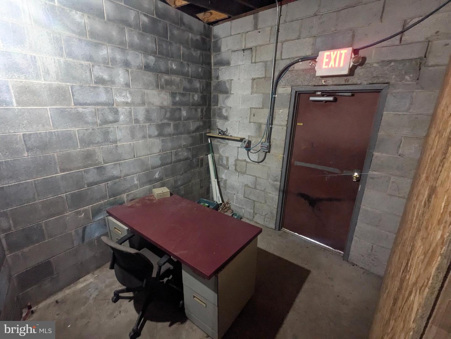 301 E Liberty St #building 6 Property Photo 2