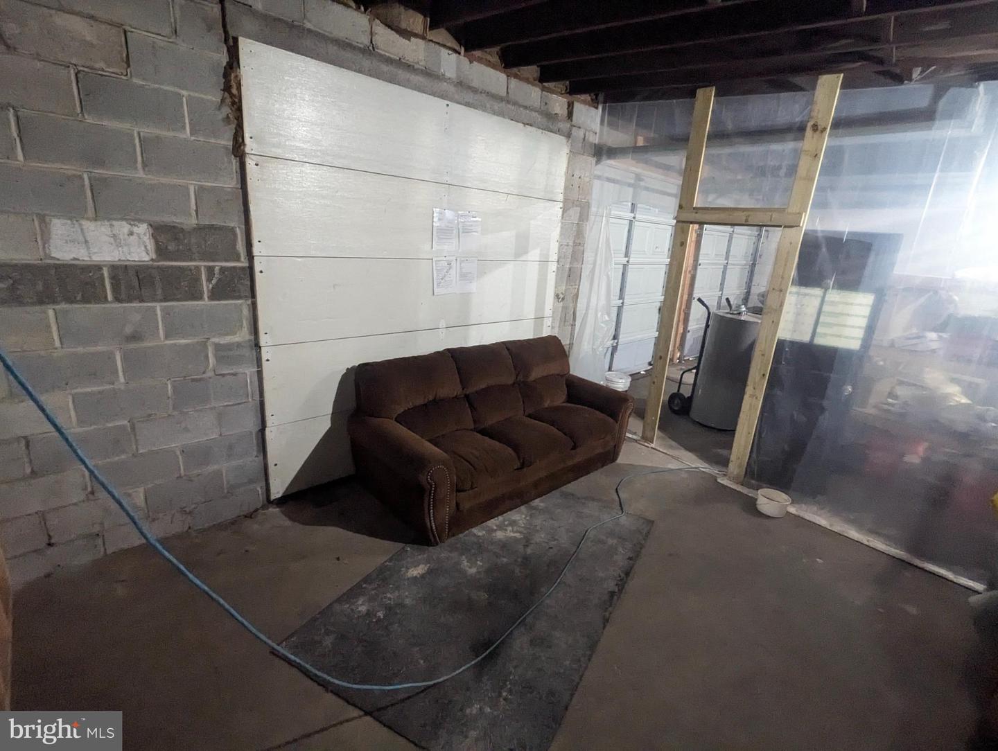 301 E Liberty St #building 6 Property Photo 3