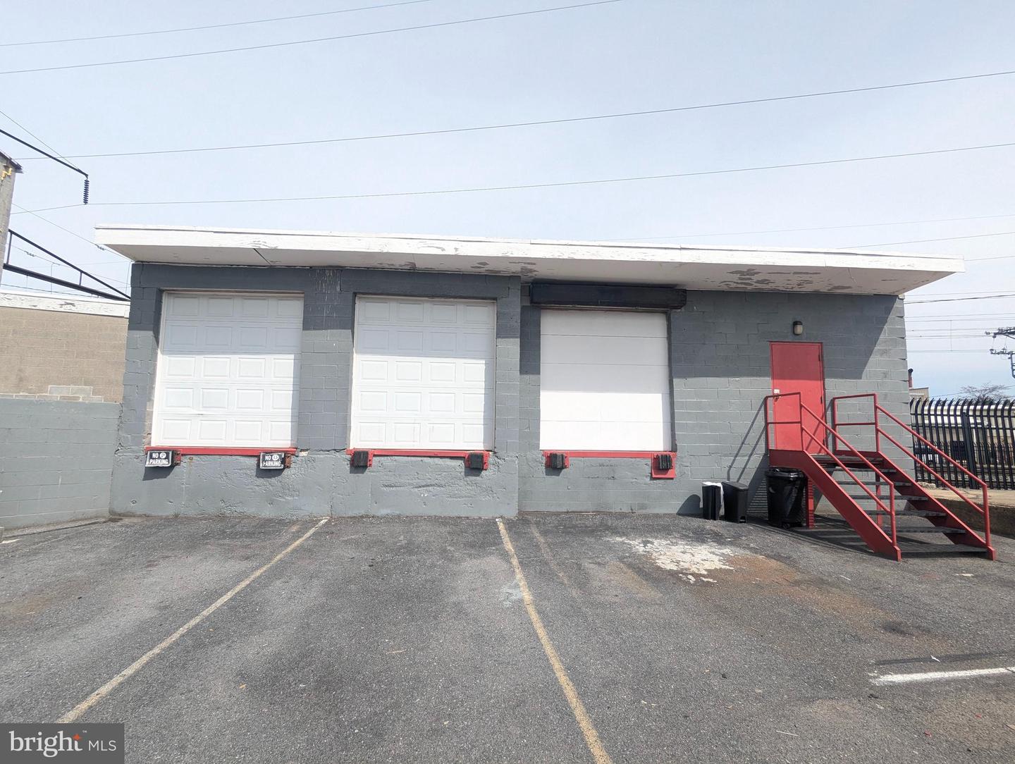 301 E Liberty St #building 6 Property Photo 5