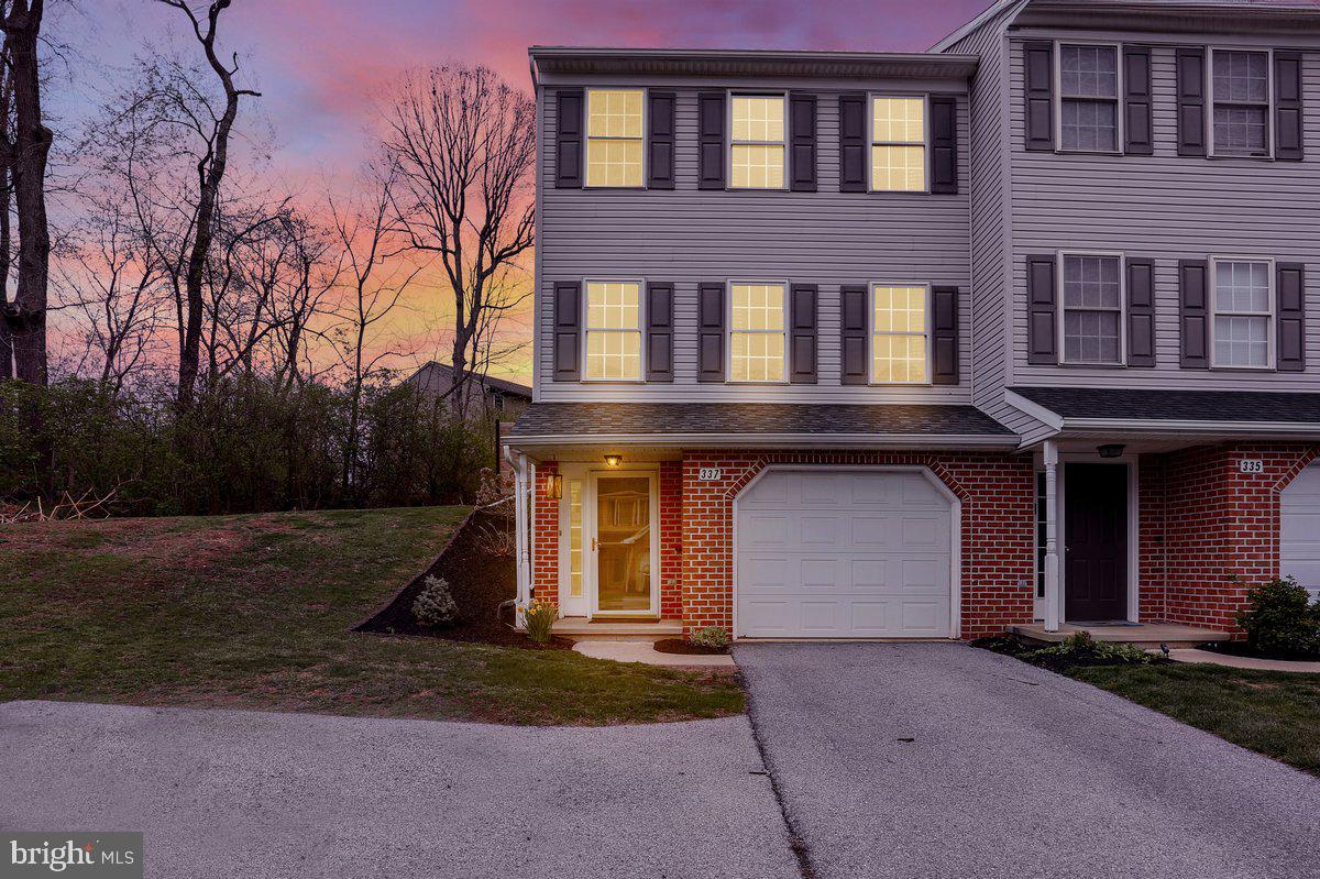 337 Crosswinds Dr Property Photo