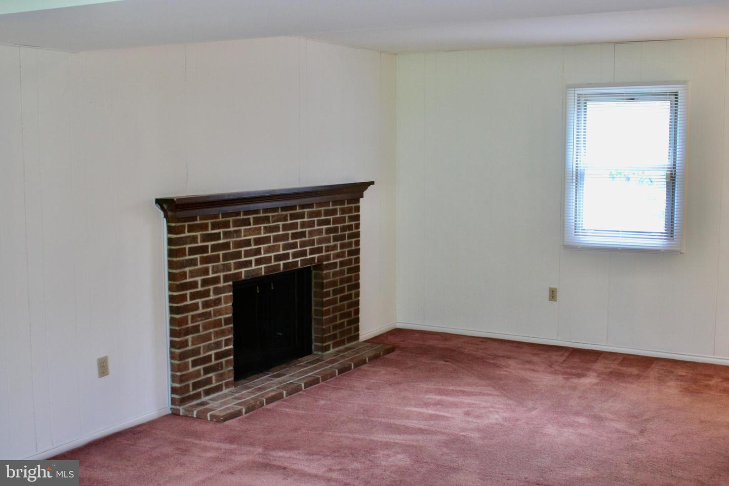 7 Broad Lawn Cir Property Photo 14