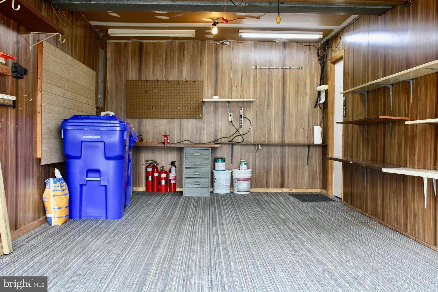 7 Broad Lawn Cir Property Photo 23