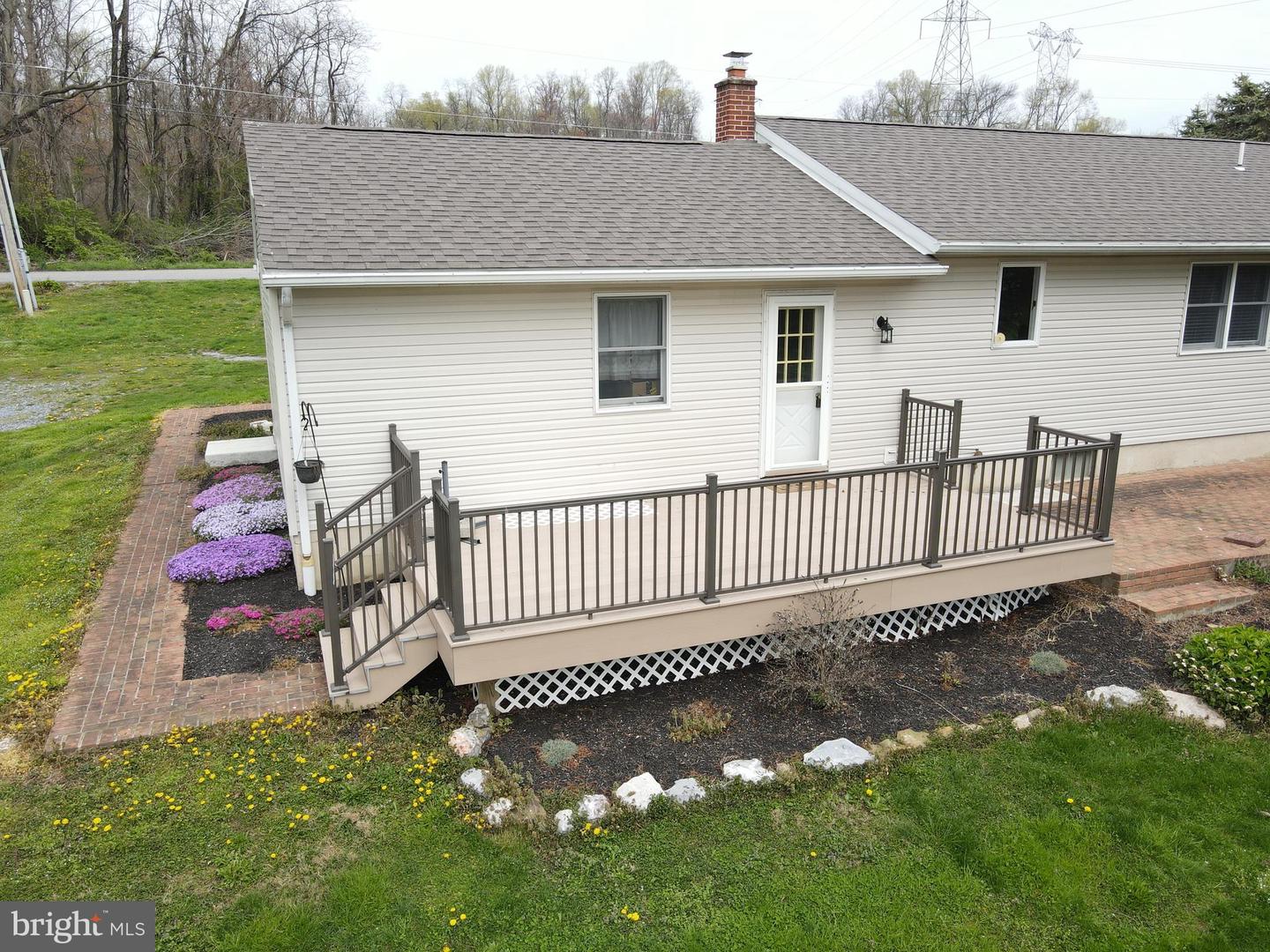 1323 Keener Rd Property Photo 6