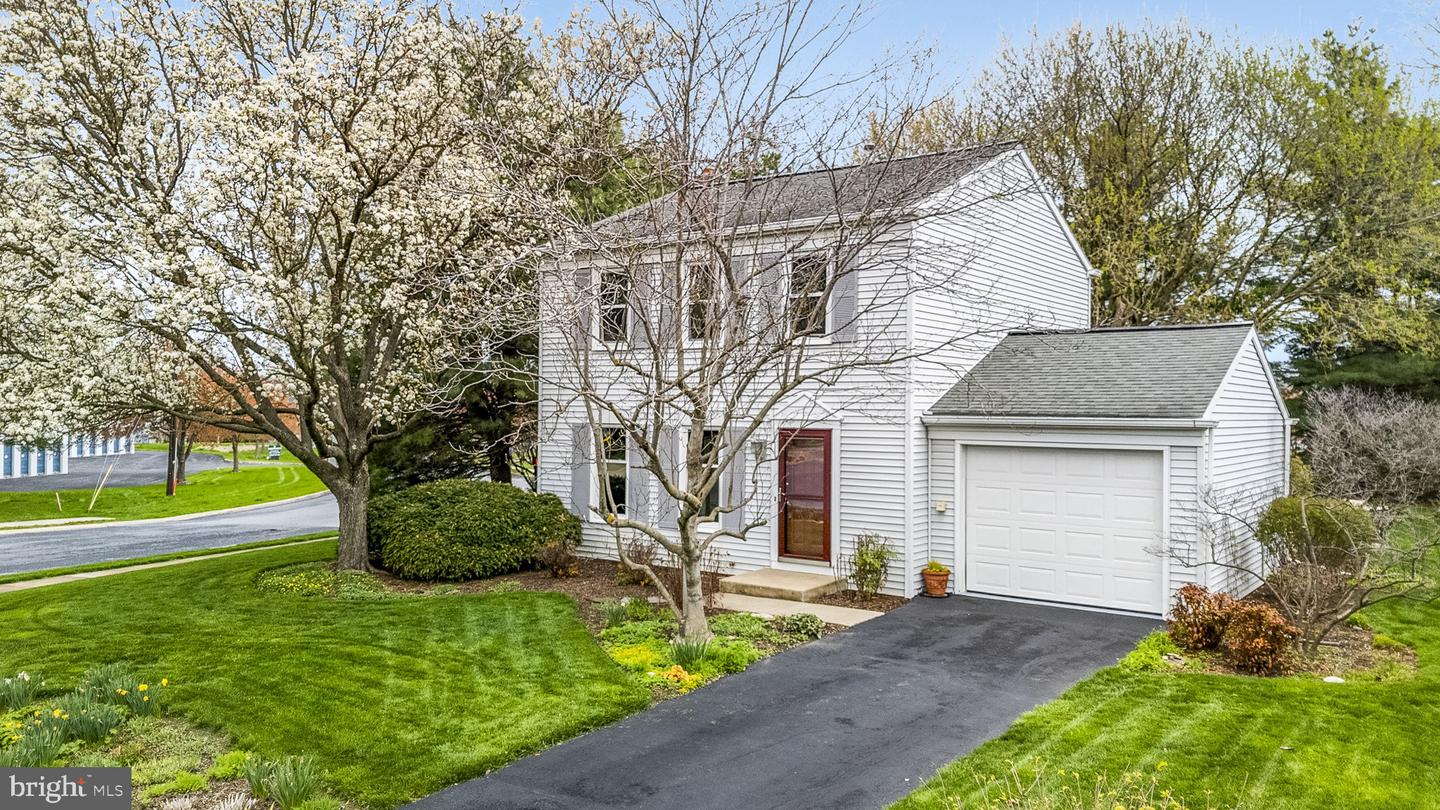 465 Sturbridge Dr Property Photo