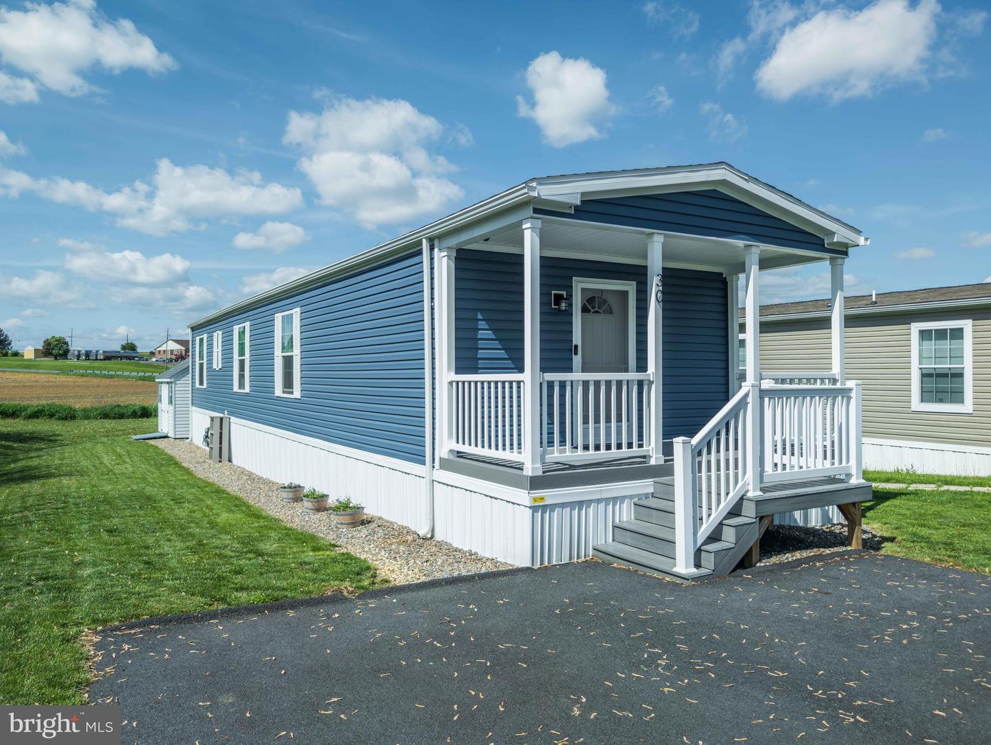 30 Lobin Rd Property Photo 1