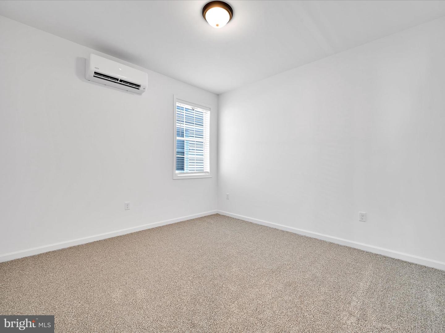 336 Main St Property Photo 20