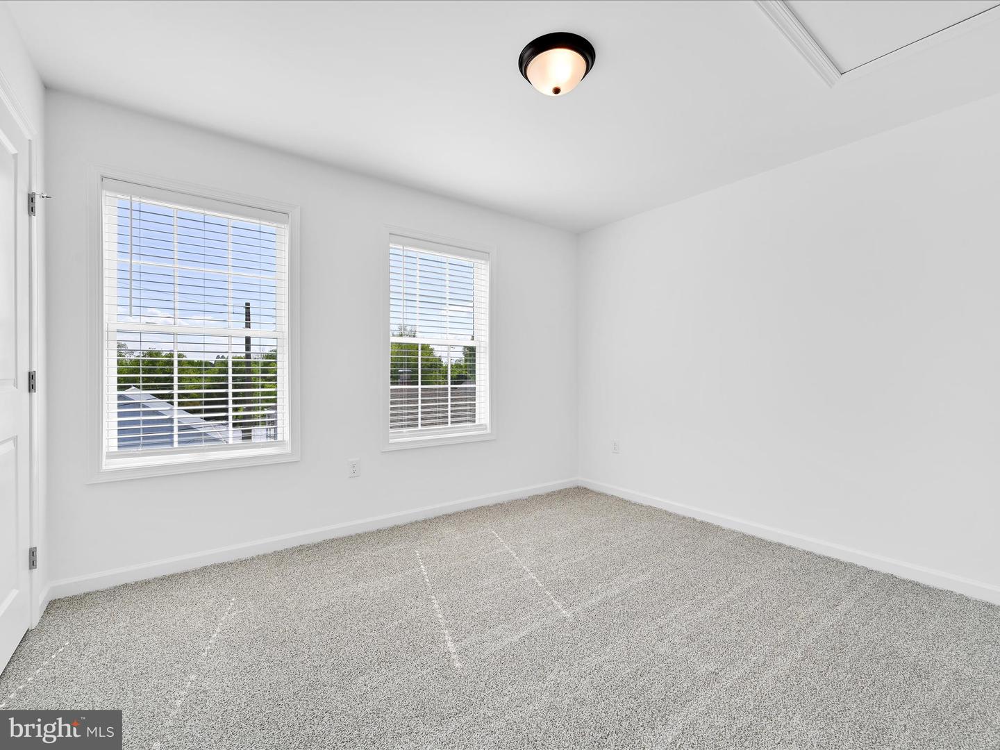 336 Main St Property Photo 54