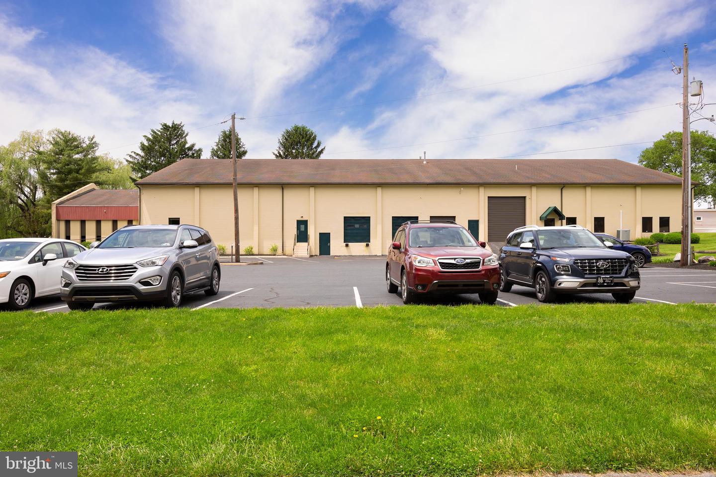 1842 William Penn Way #101 Property Photo 3