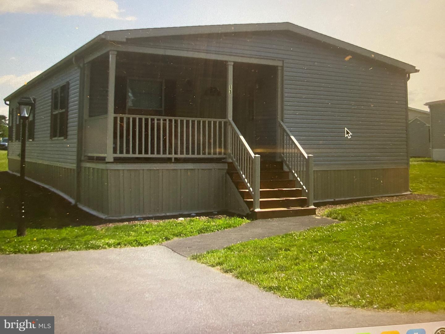 13 Amber Cir Property Photo 1