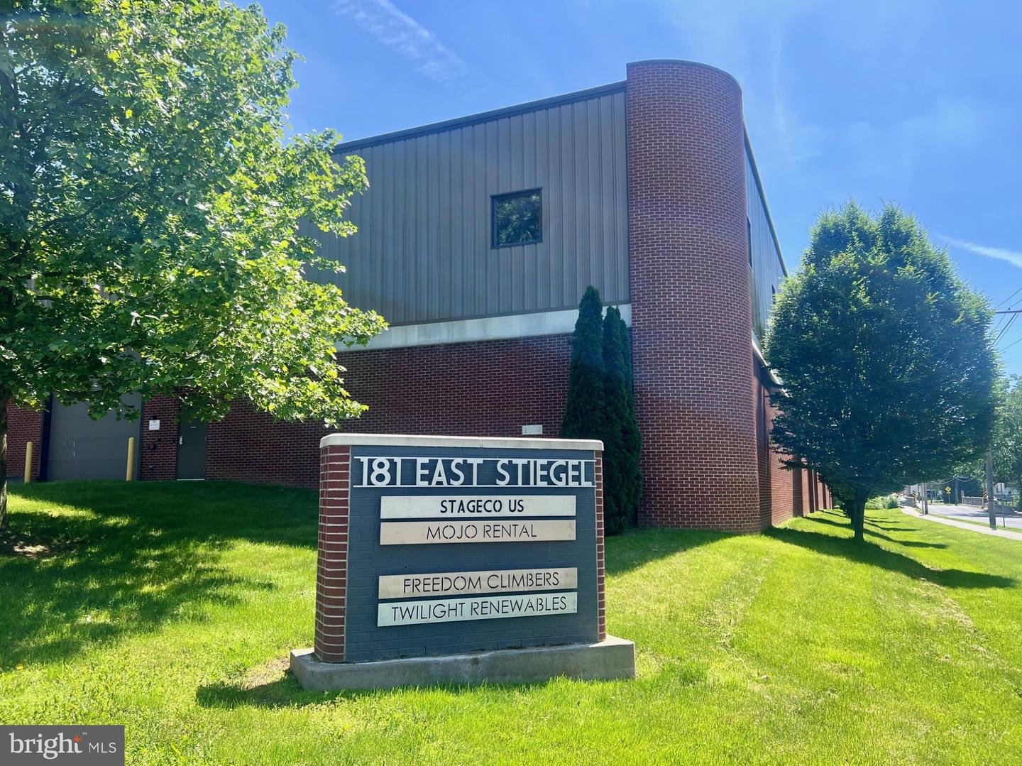 181 E Stiegel St #first Floor Property Photo 1