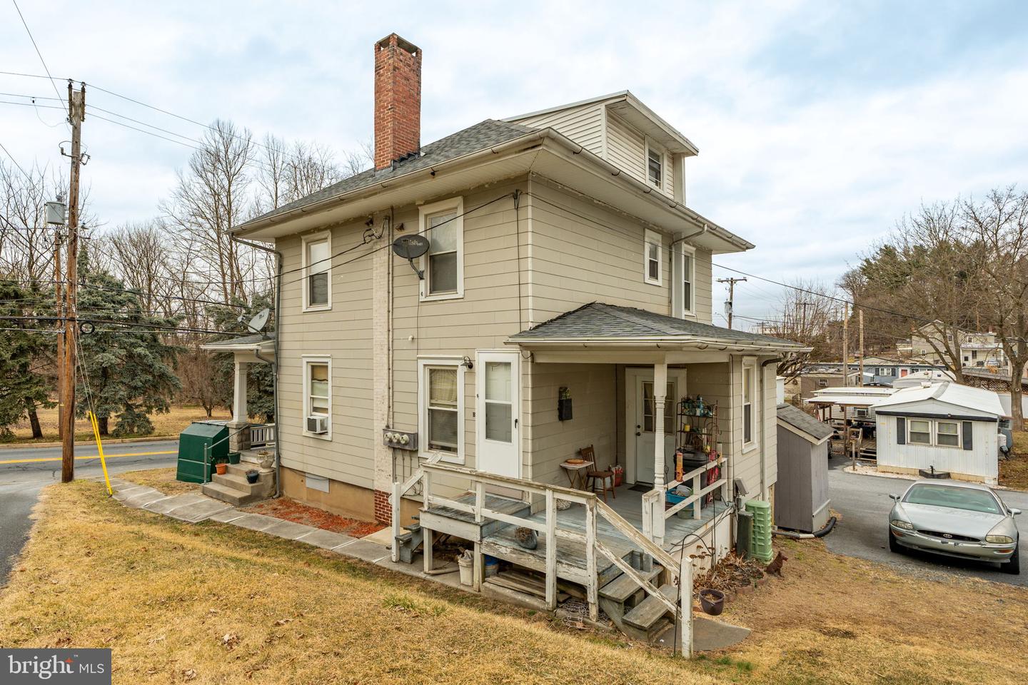 1136-1140 Steinmetz Rd Property Photo 6