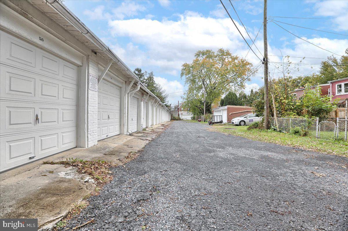720 Property Photo 19