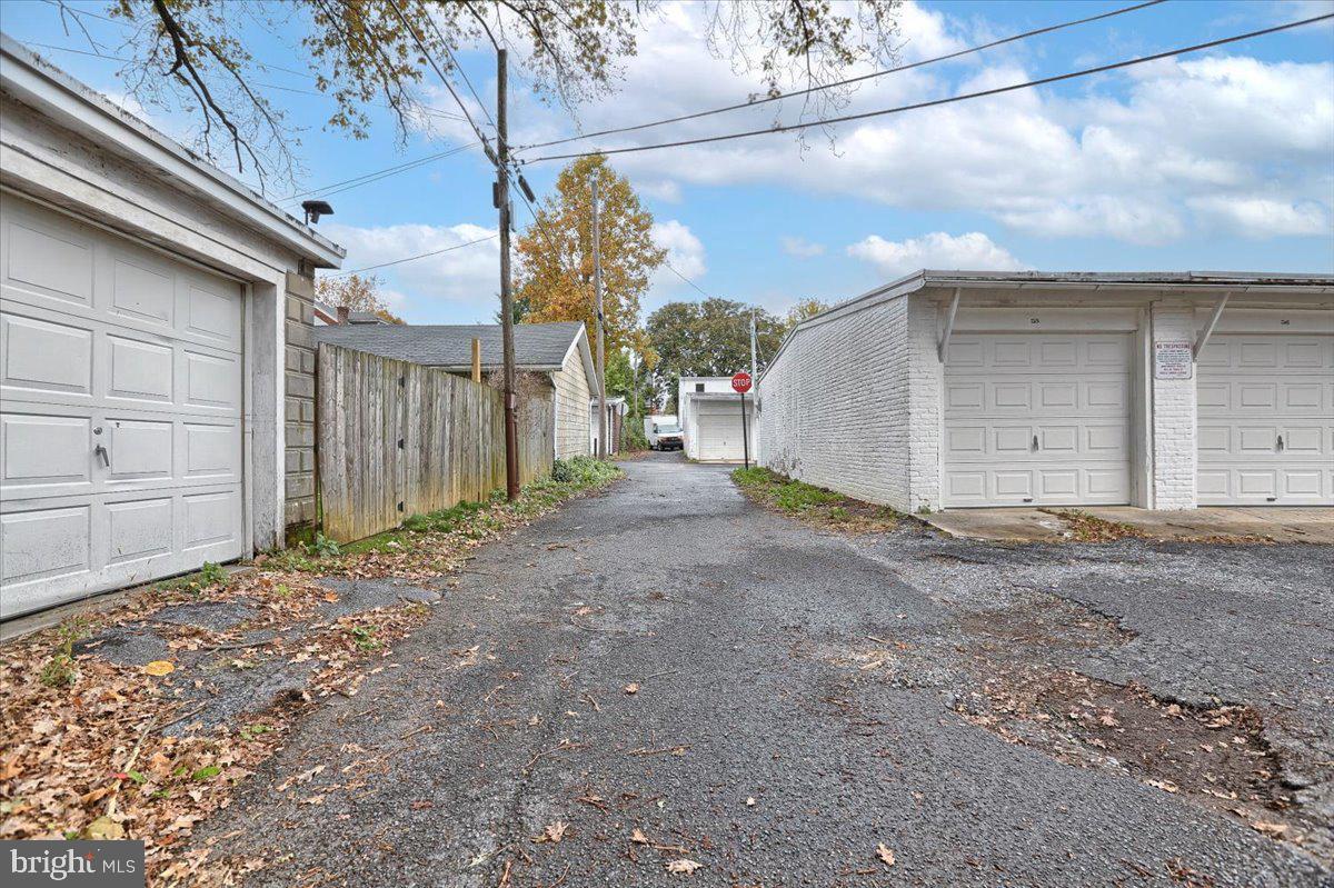 720 Property Photo 20