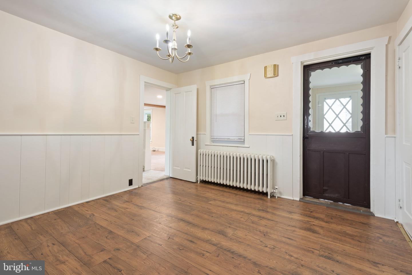 168 S Market St Property Photo 12