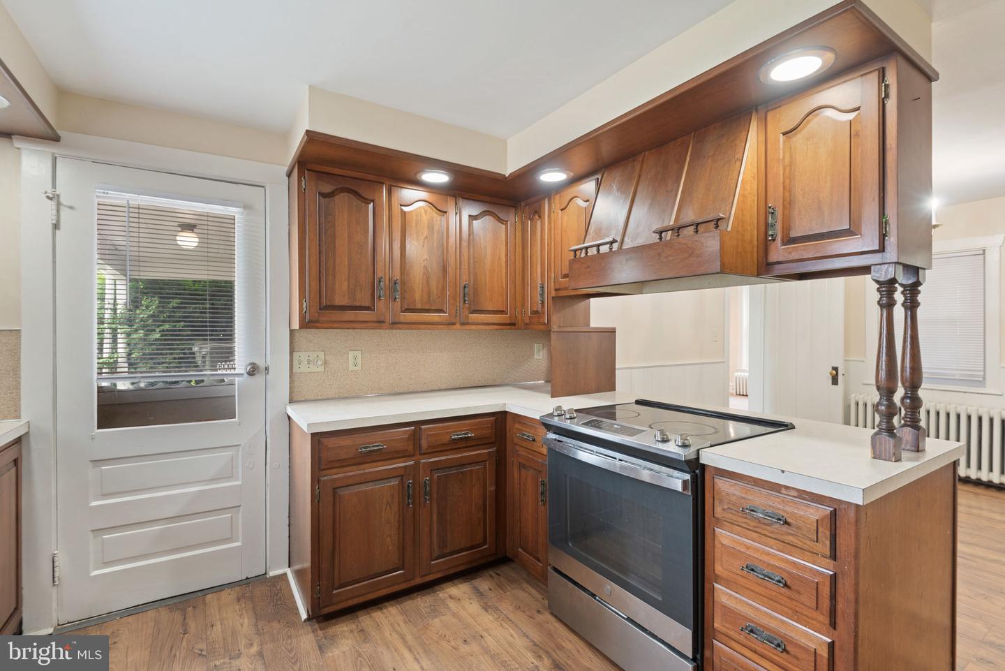 168 S Market St Property Photo 14