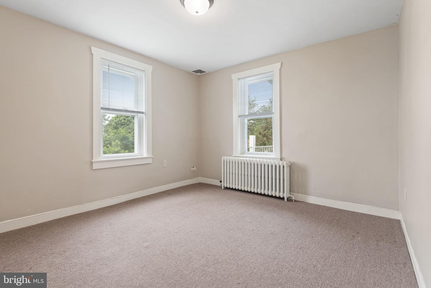 168 S Market St Property Photo 24