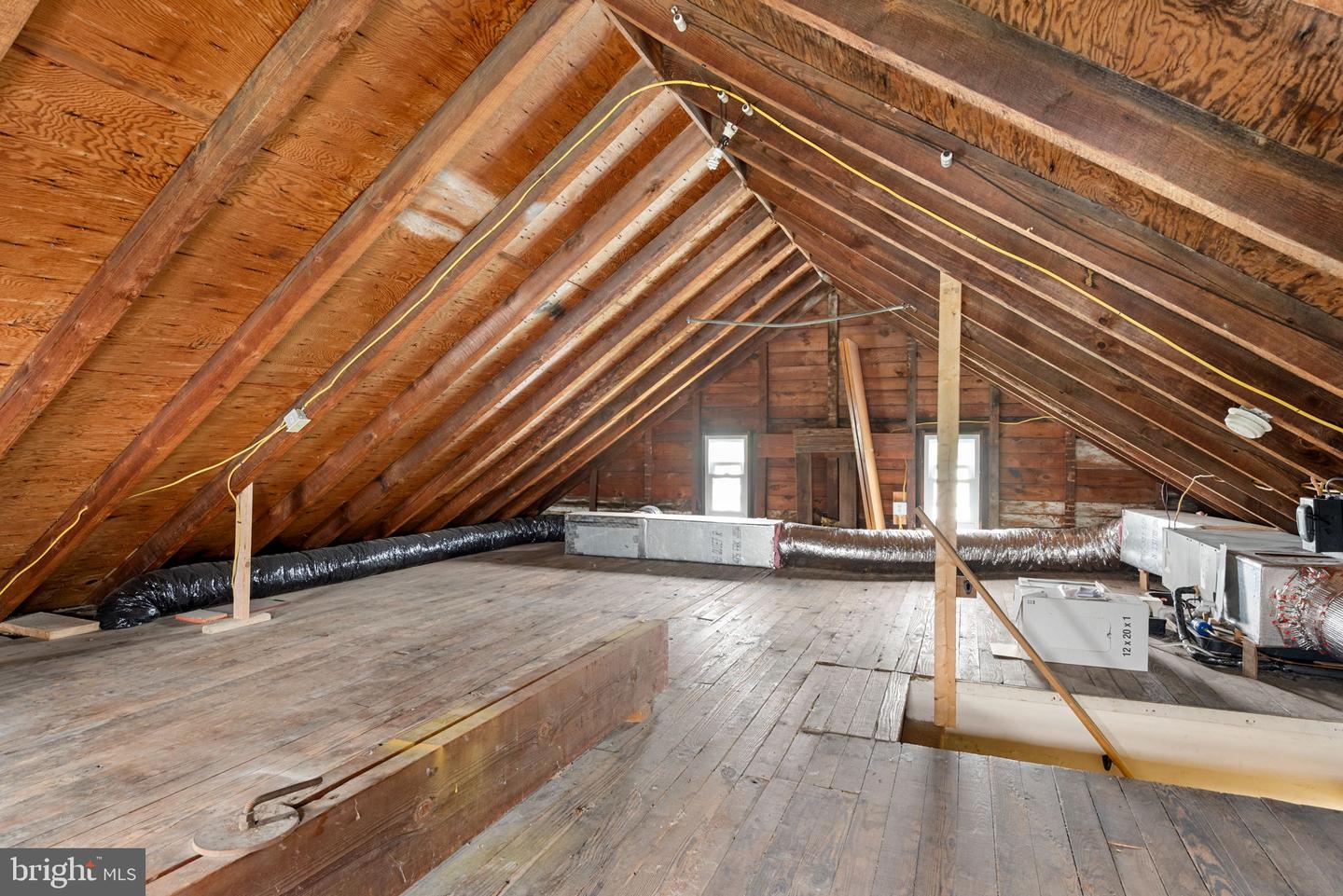 168 S Market St Property Photo 33