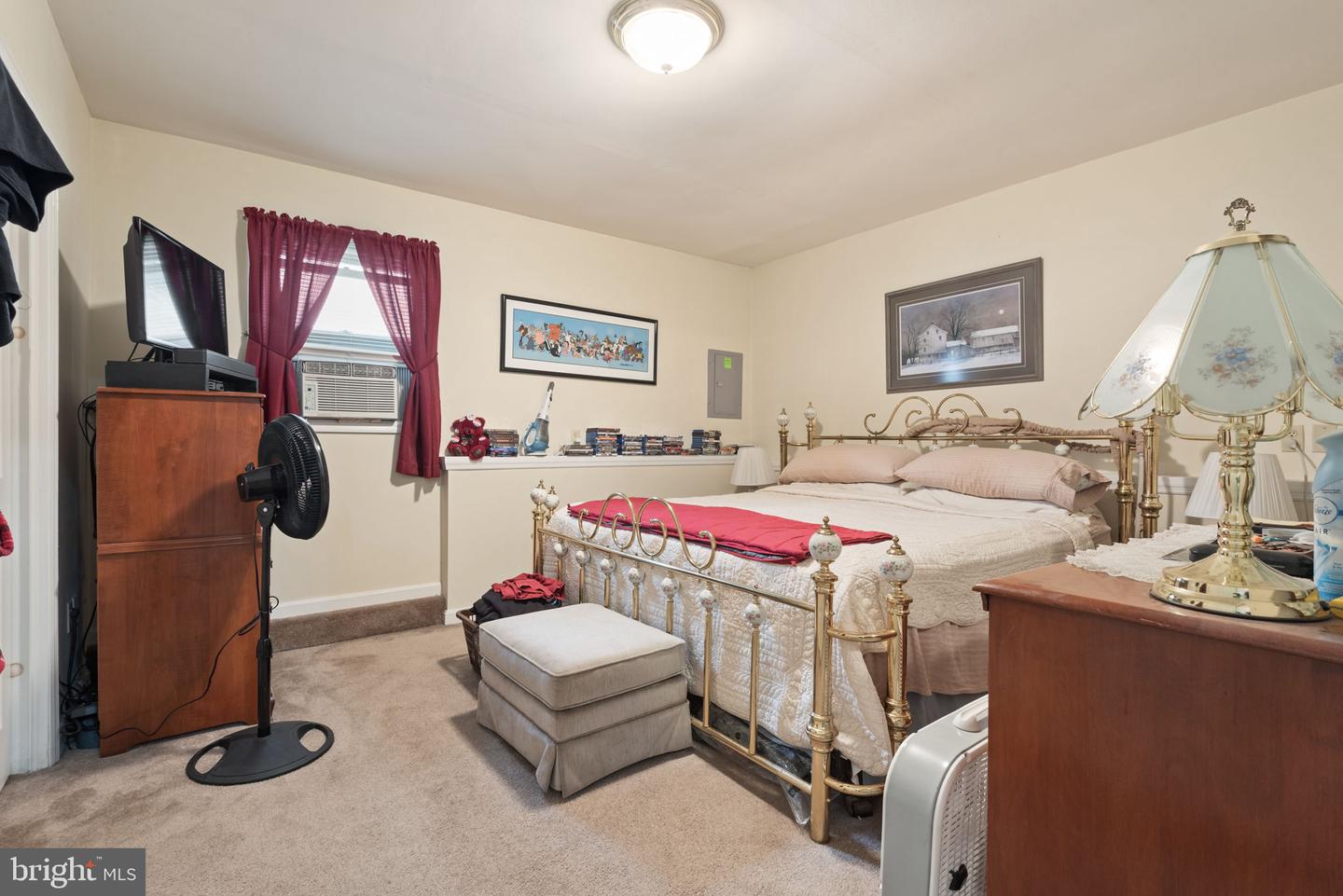 168 S Market St Property Photo 44