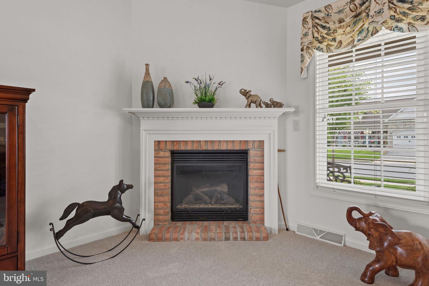 726 Heather Rdg Property Photo 7