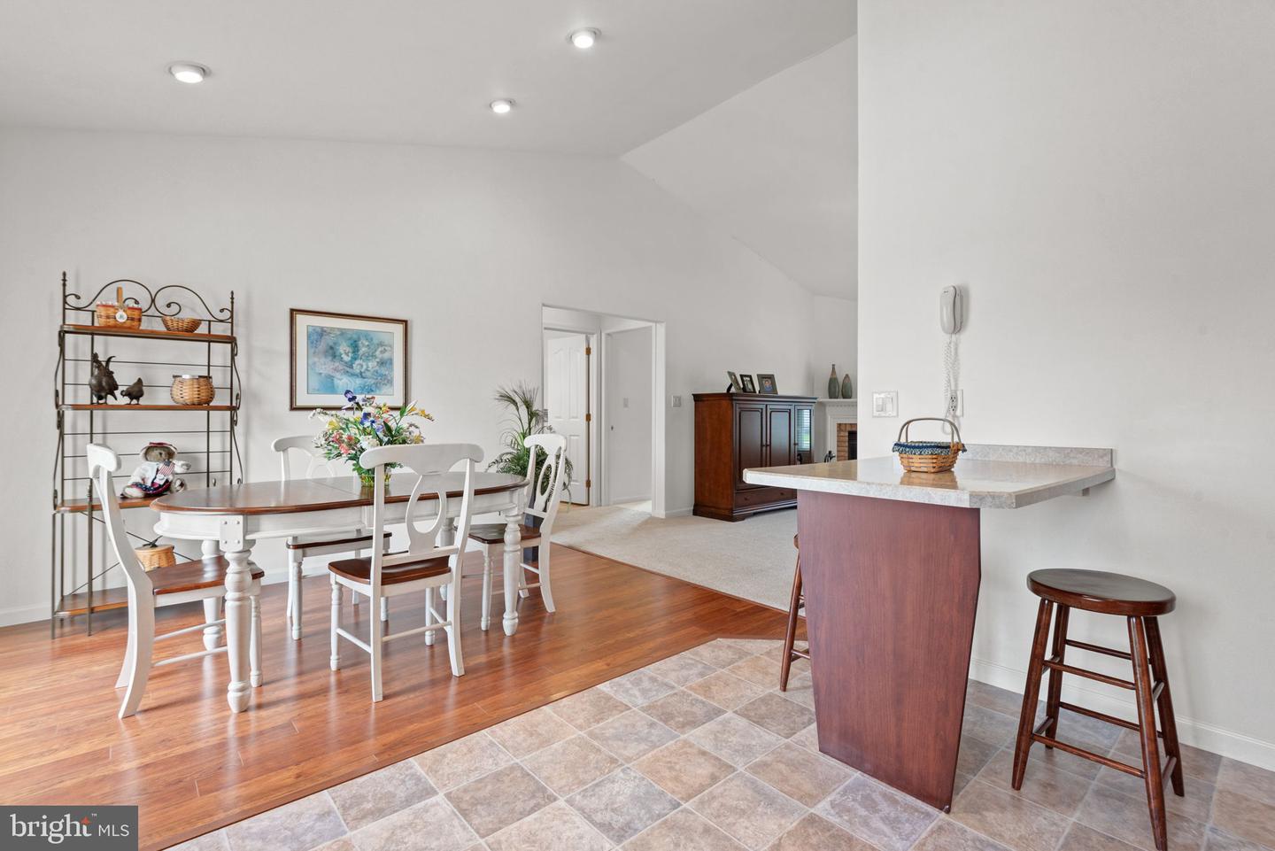 726 Heather Rdg Property Photo 16