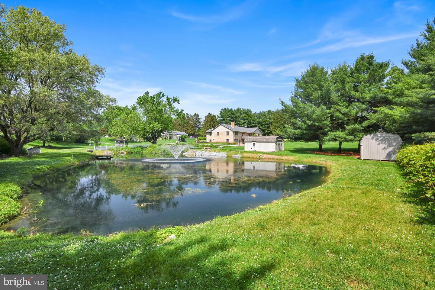 10a Farm Ln Property Photo 1