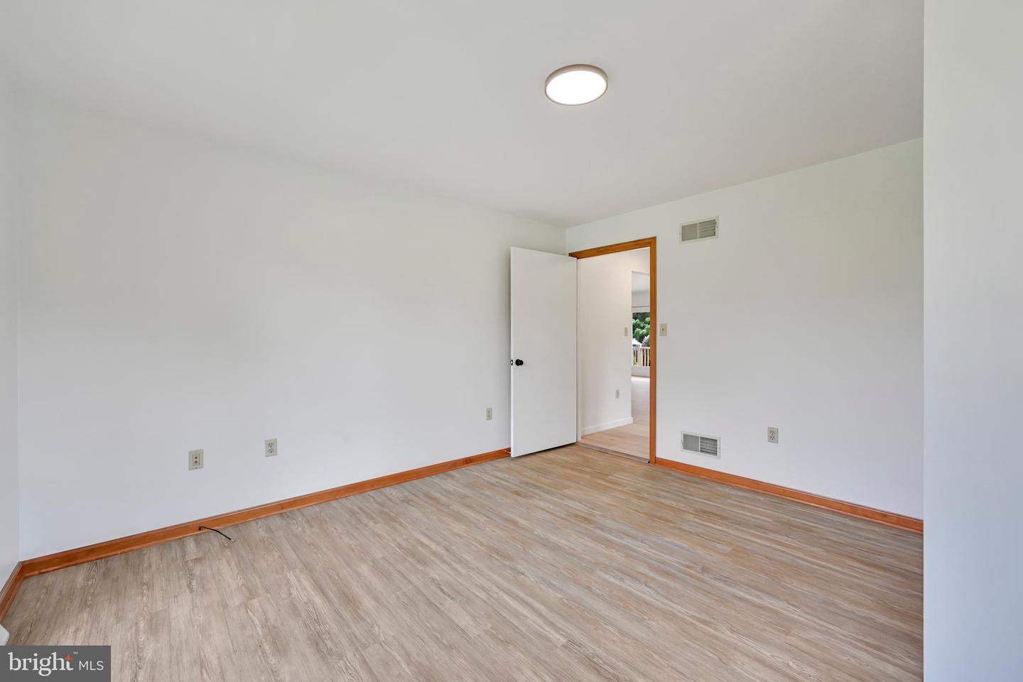 10a Farm Ln Property Photo 22