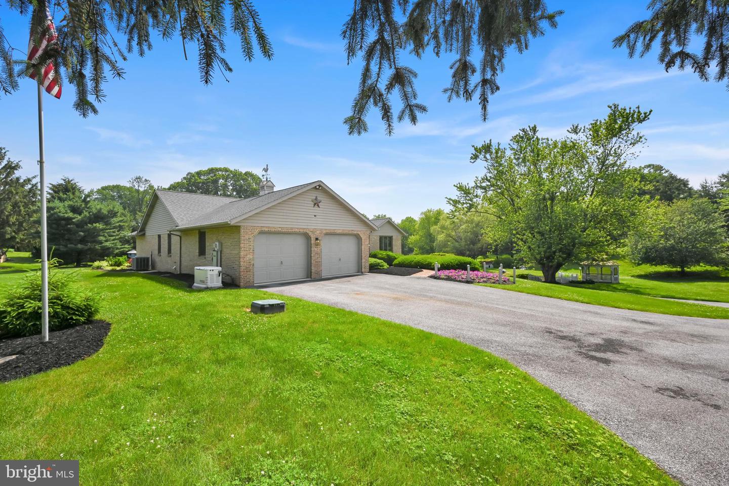 10a Farm Ln Property Photo 39