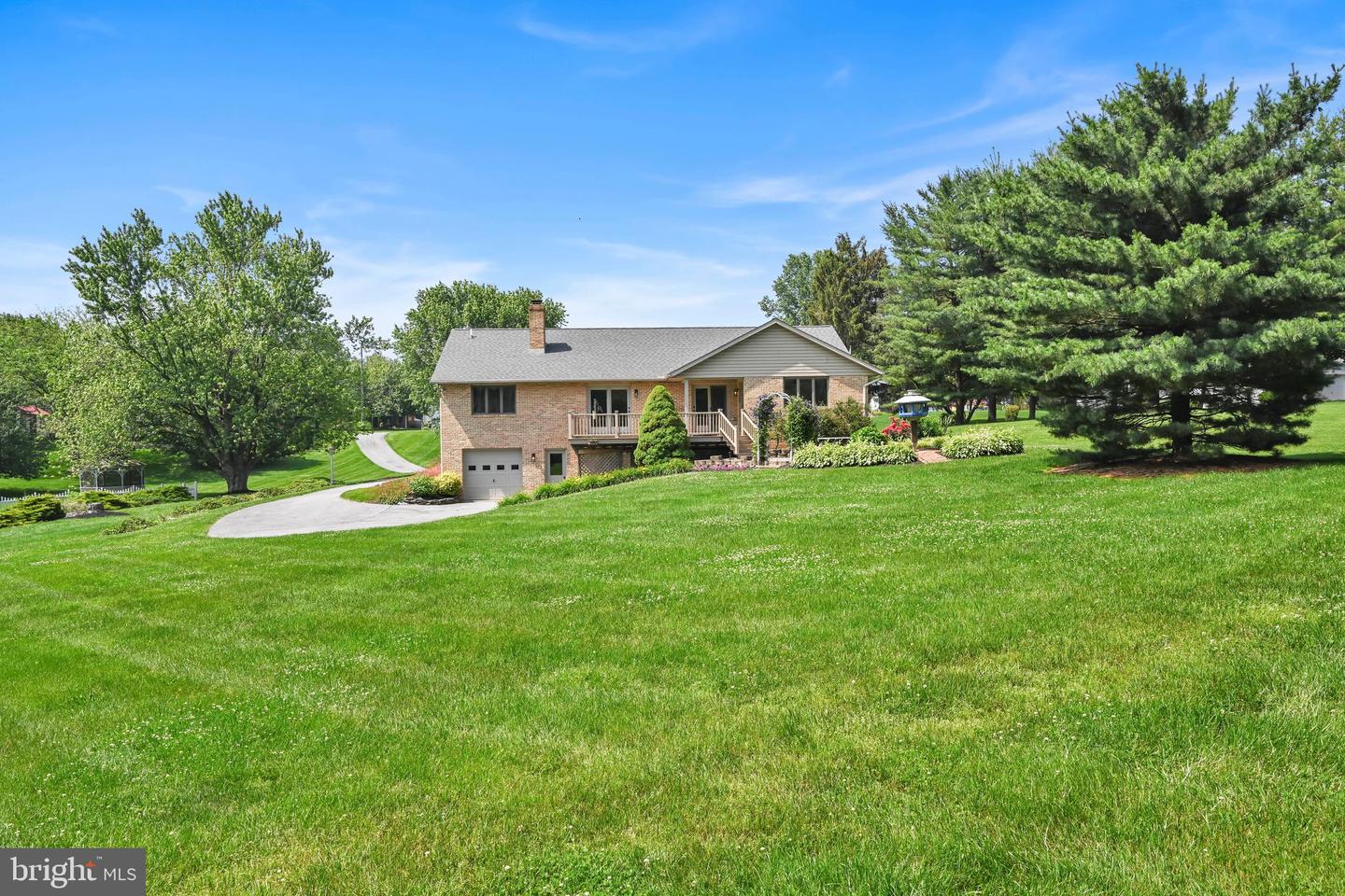 10a Farm Ln Property Photo 40