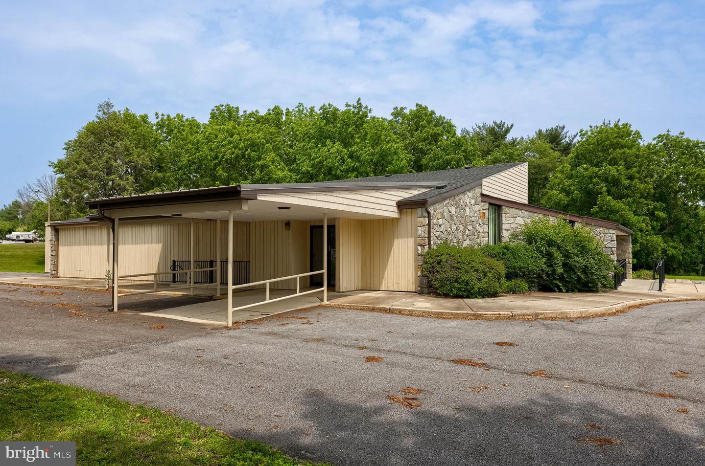 381 Route 41 Property Photo 23