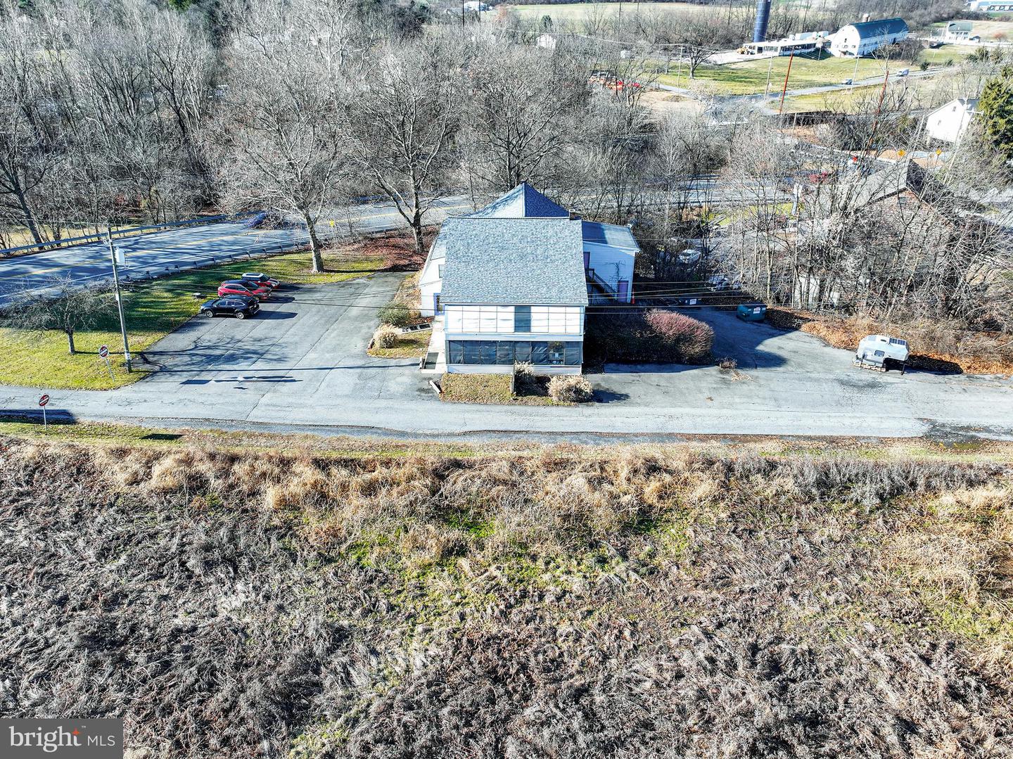 830 Flory Mill Rd Property Photo 8