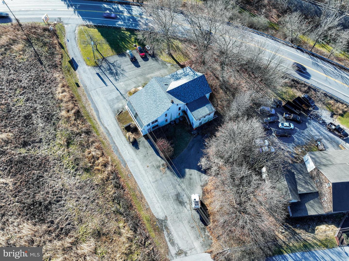 830 Flory Mill Rd Property Photo 10