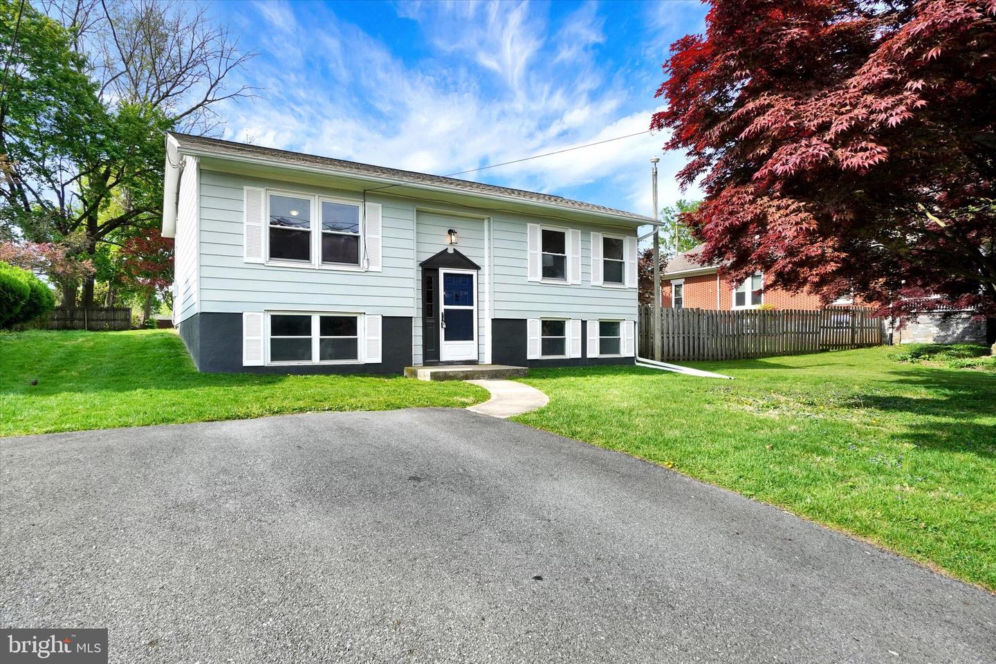 1788 Temple Ave Property Photo 1