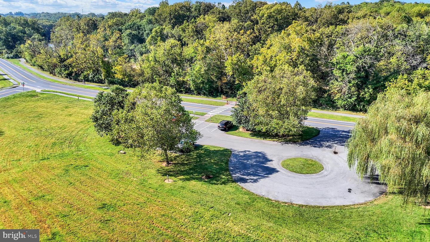 516 Conestoga Greenway Property Photo 16