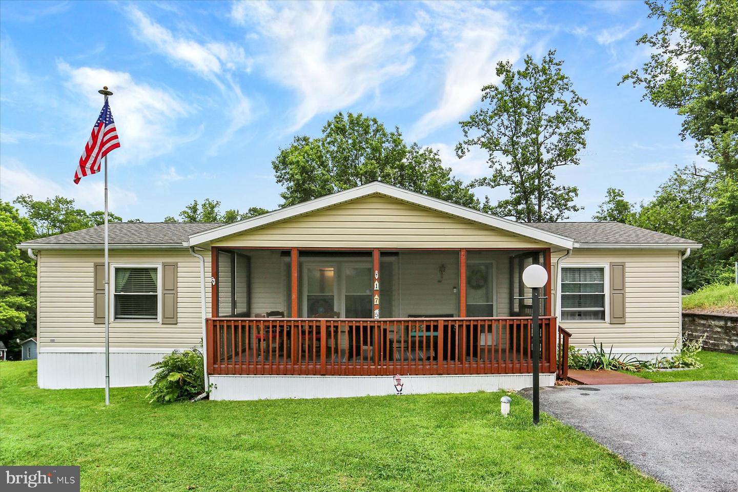 175 Sun Valley Rd Property Photo 1