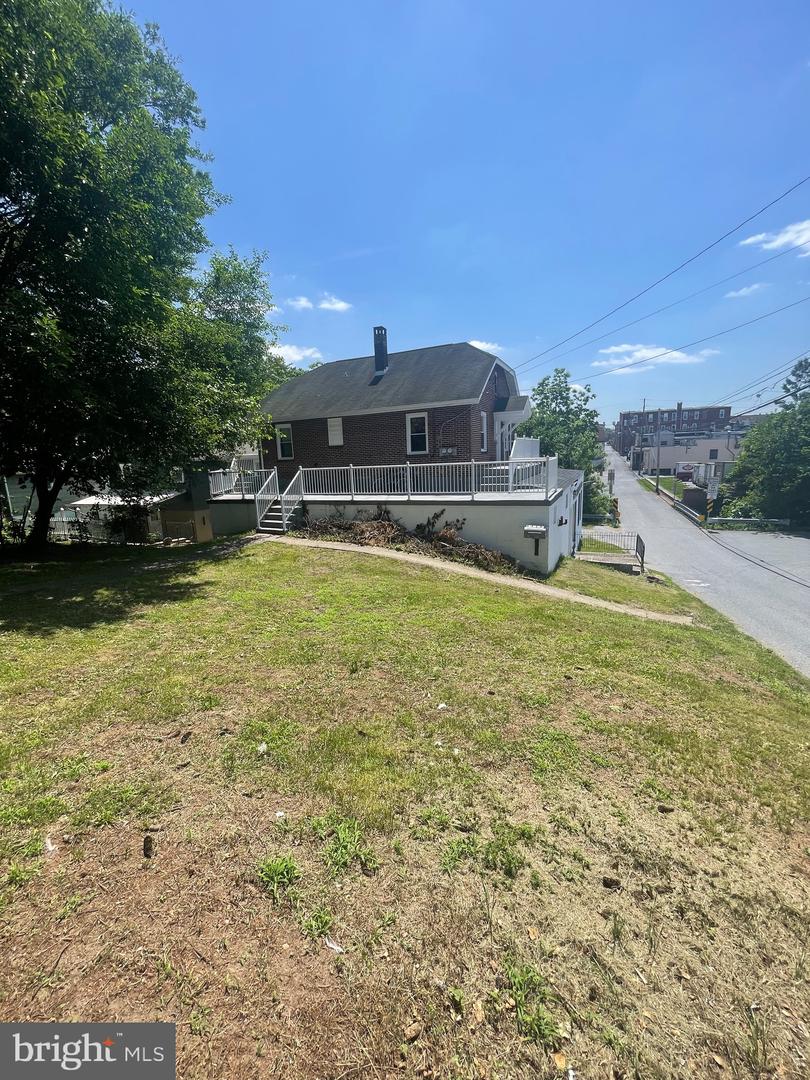 36-38 E Hummelstown St Property Photo 4