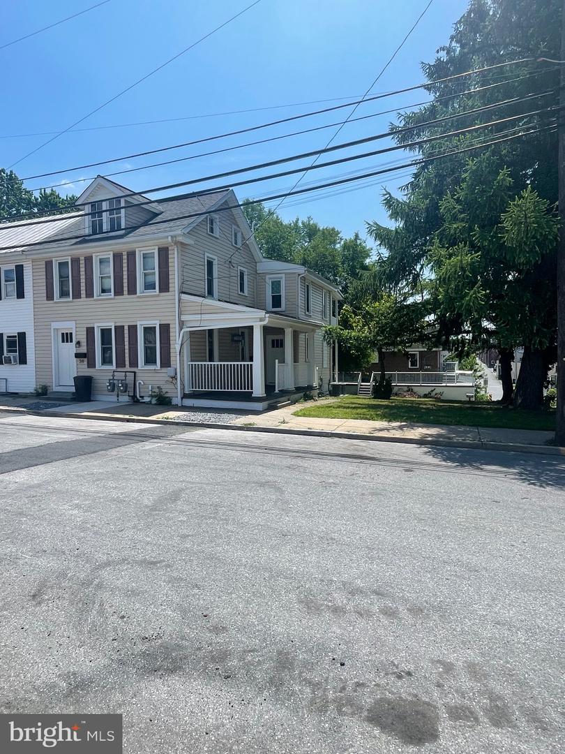 36-38 E Hummelstown St Property Photo 5