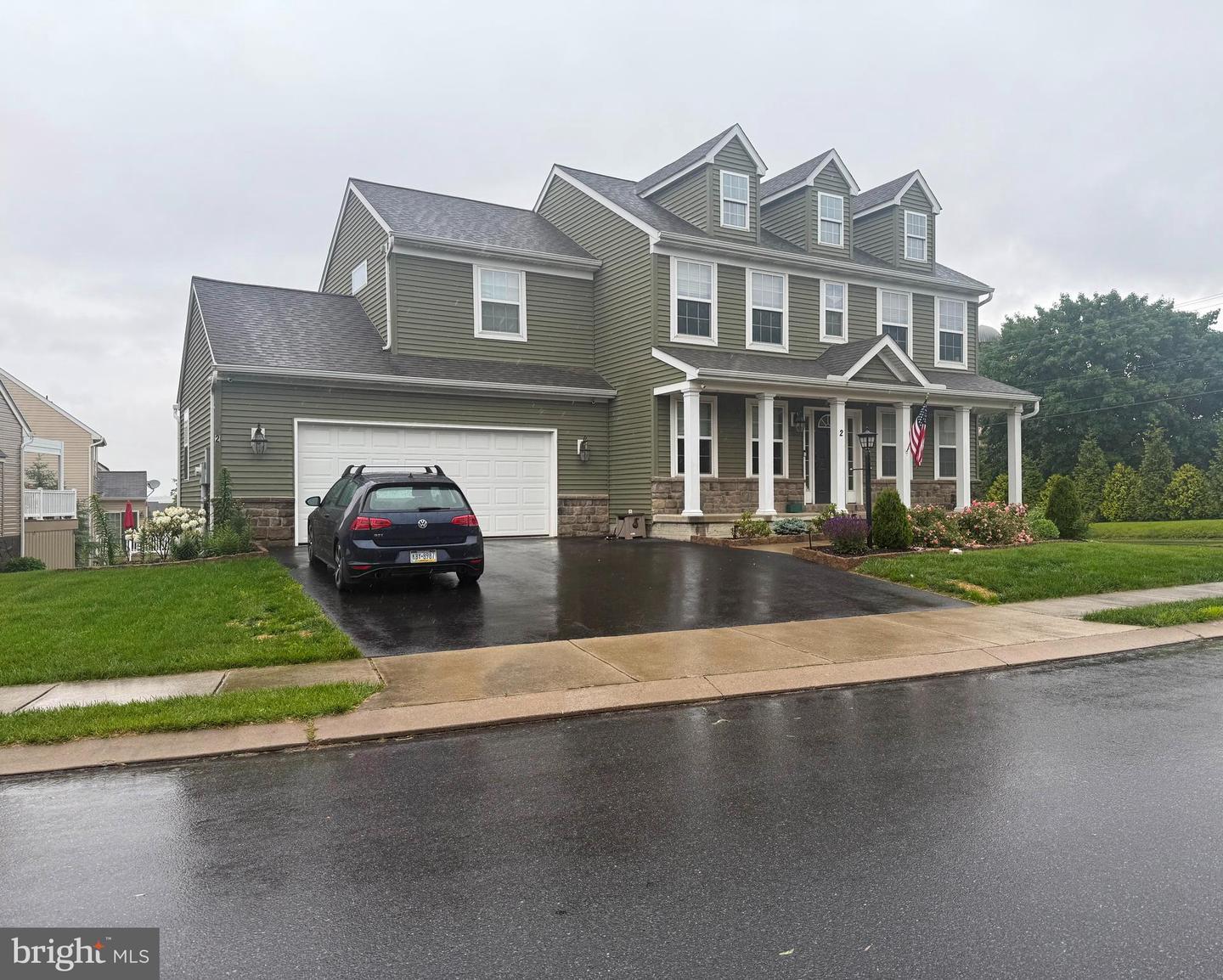 2 Dawkins Dr Property Photo 1