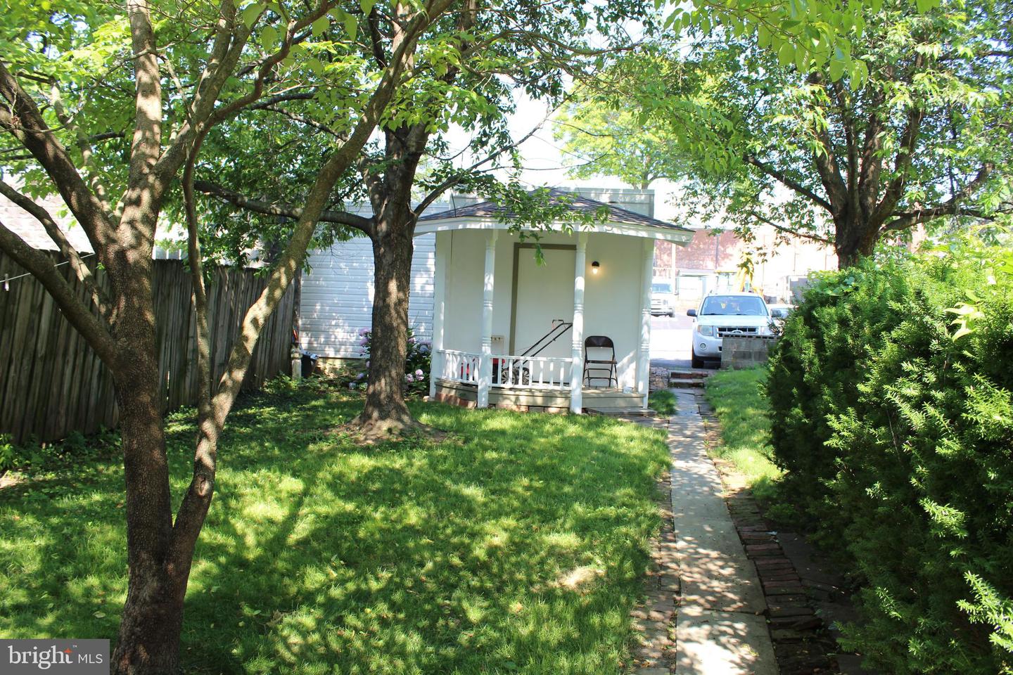 116 College Ave Property Photo 5
