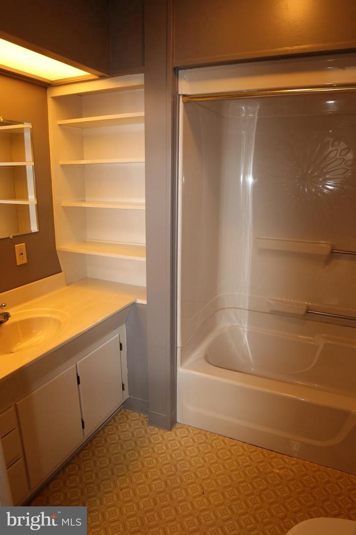 116 College Ave Property Photo 10