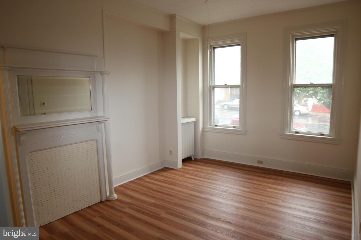116 College Ave Property Photo 14