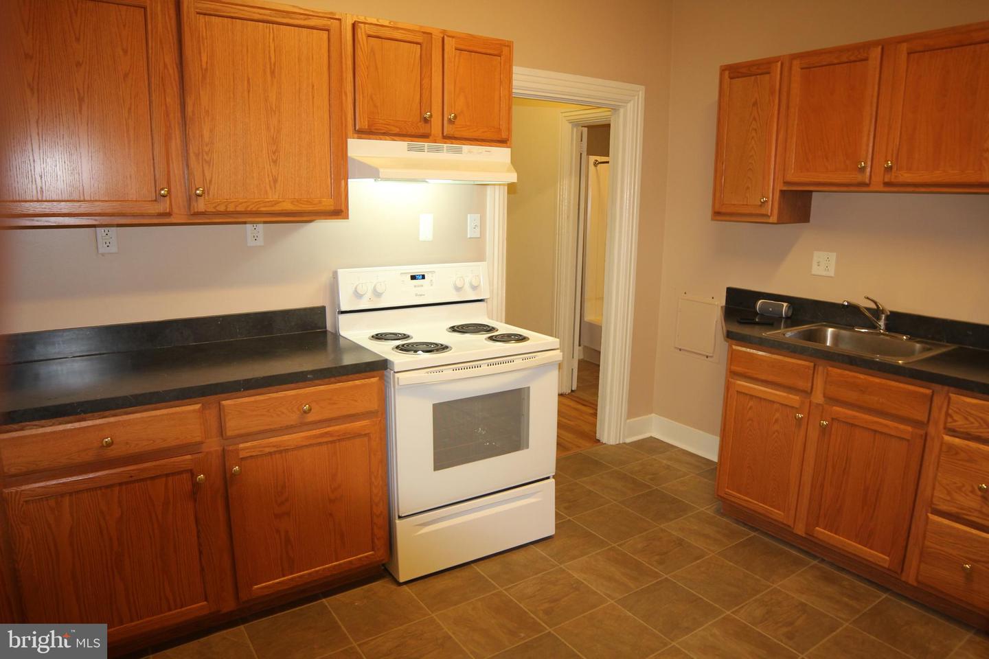 116 College Ave Property Photo 27