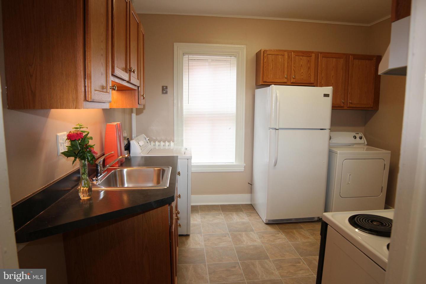 116 College Ave Property Photo 30