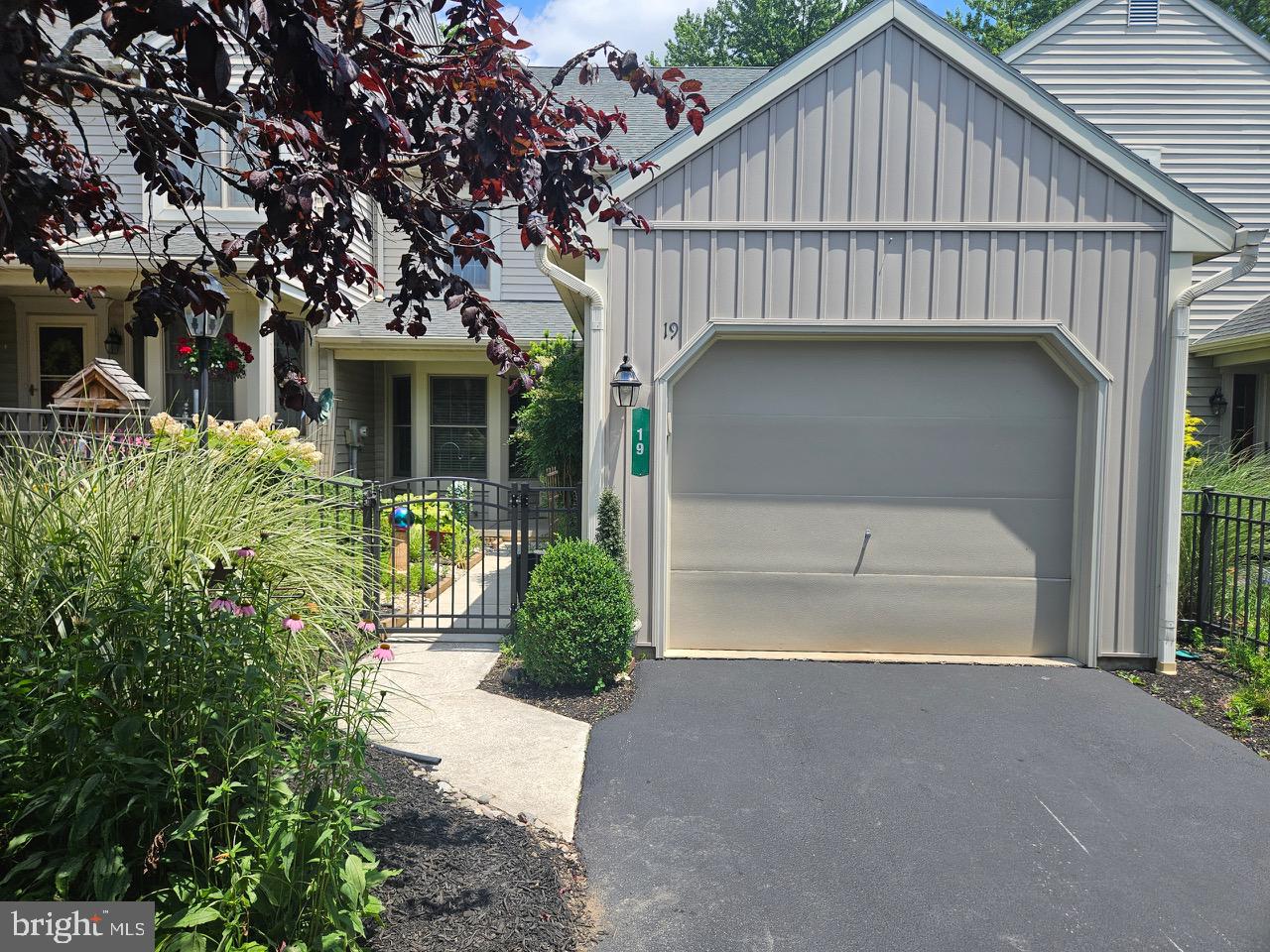 19 SHYBROOK CT