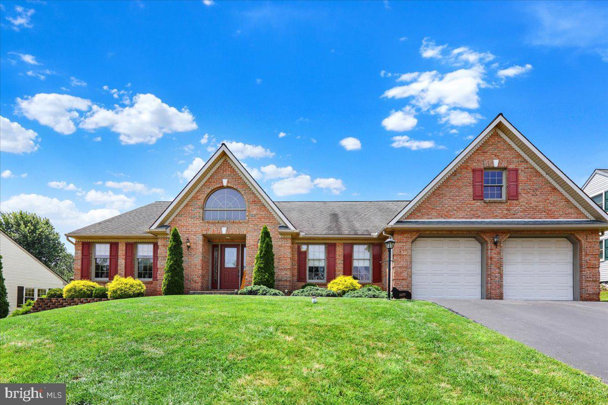 1277 Harvest Dr Property Photo 1