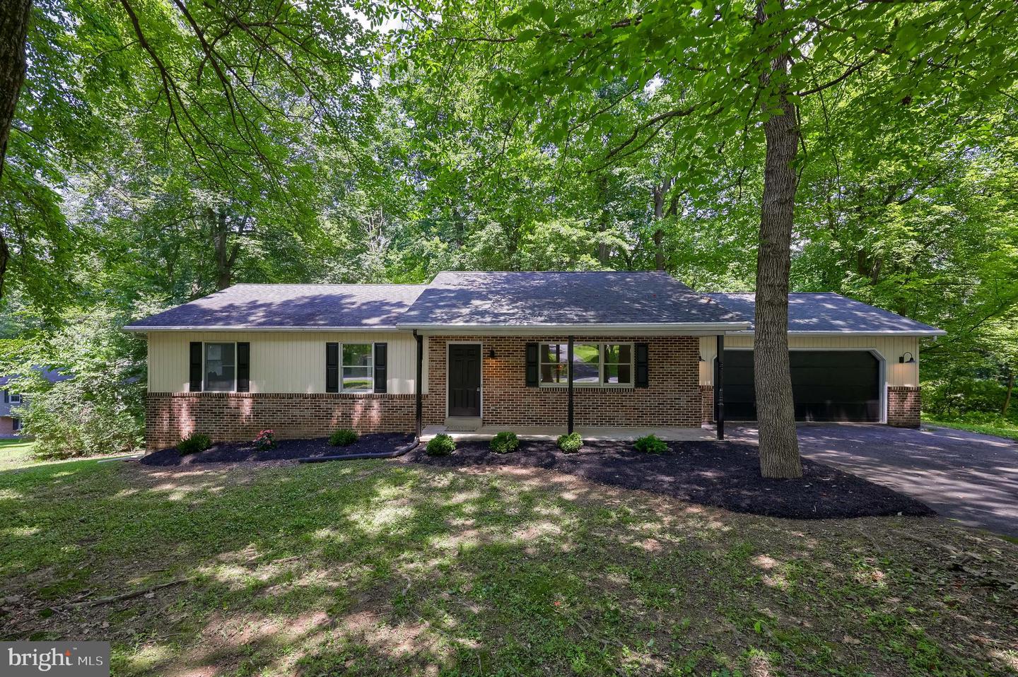 5671 Lincoln Hills Dr Property Photo 1